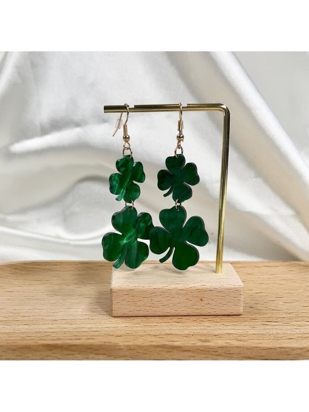 ☘️ Green Clover Leaf Earrings Style#2
